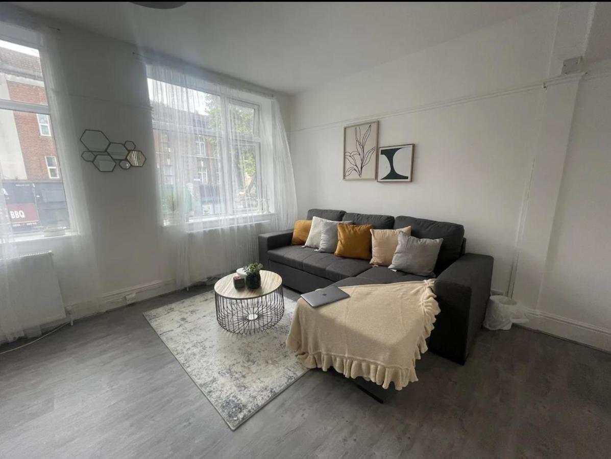 Апартаменты Charming 2 Bed Flat On Tower Bridge Лондон Экстерьер фото